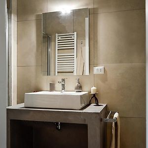 Camera standard con letto king size